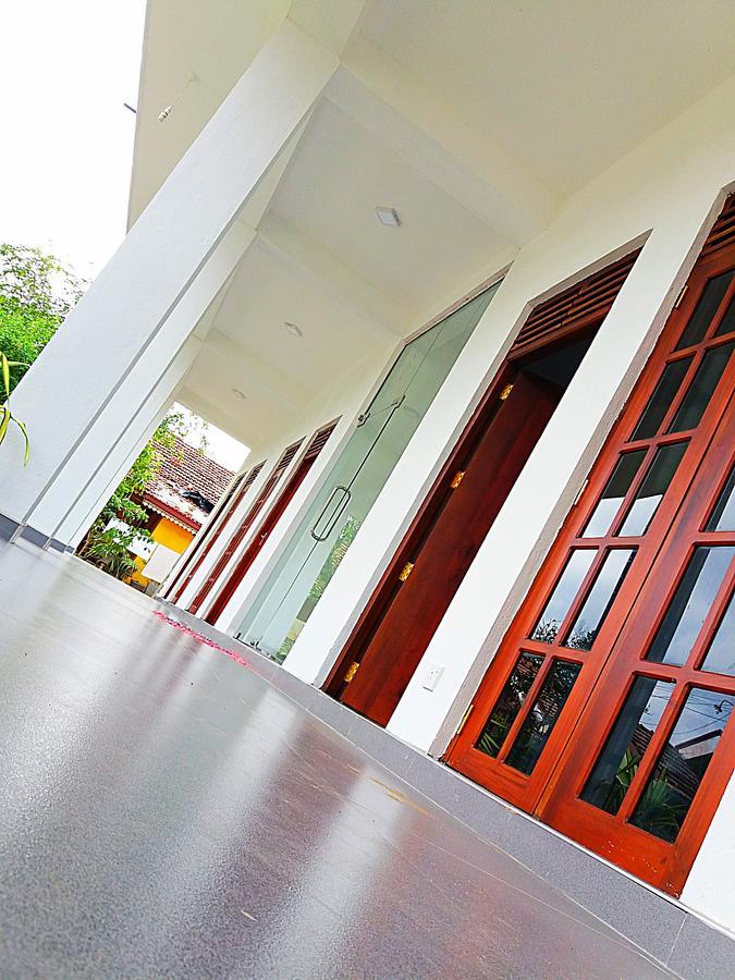 A&B Resort Negombo Kudapaduwa Exterior foto