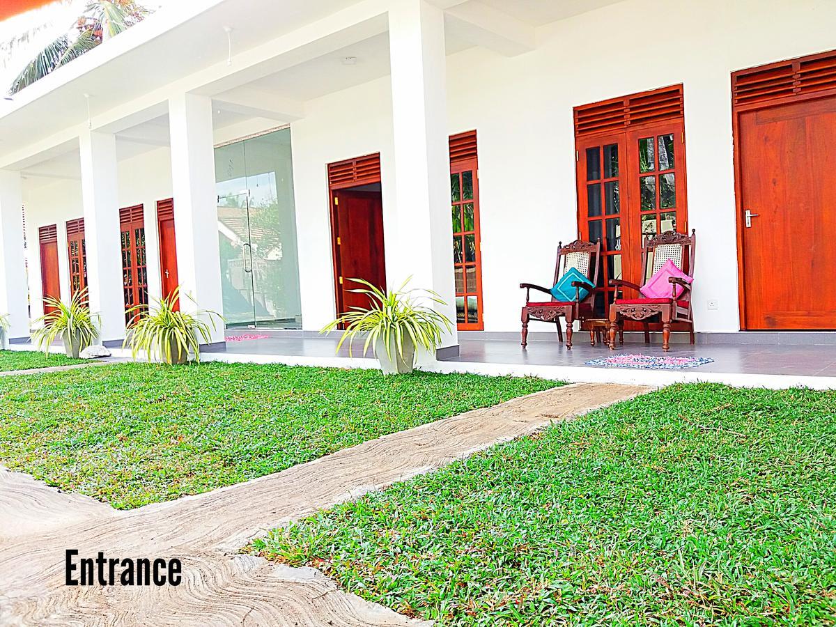 A&B Resort Negombo Kudapaduwa Exterior foto