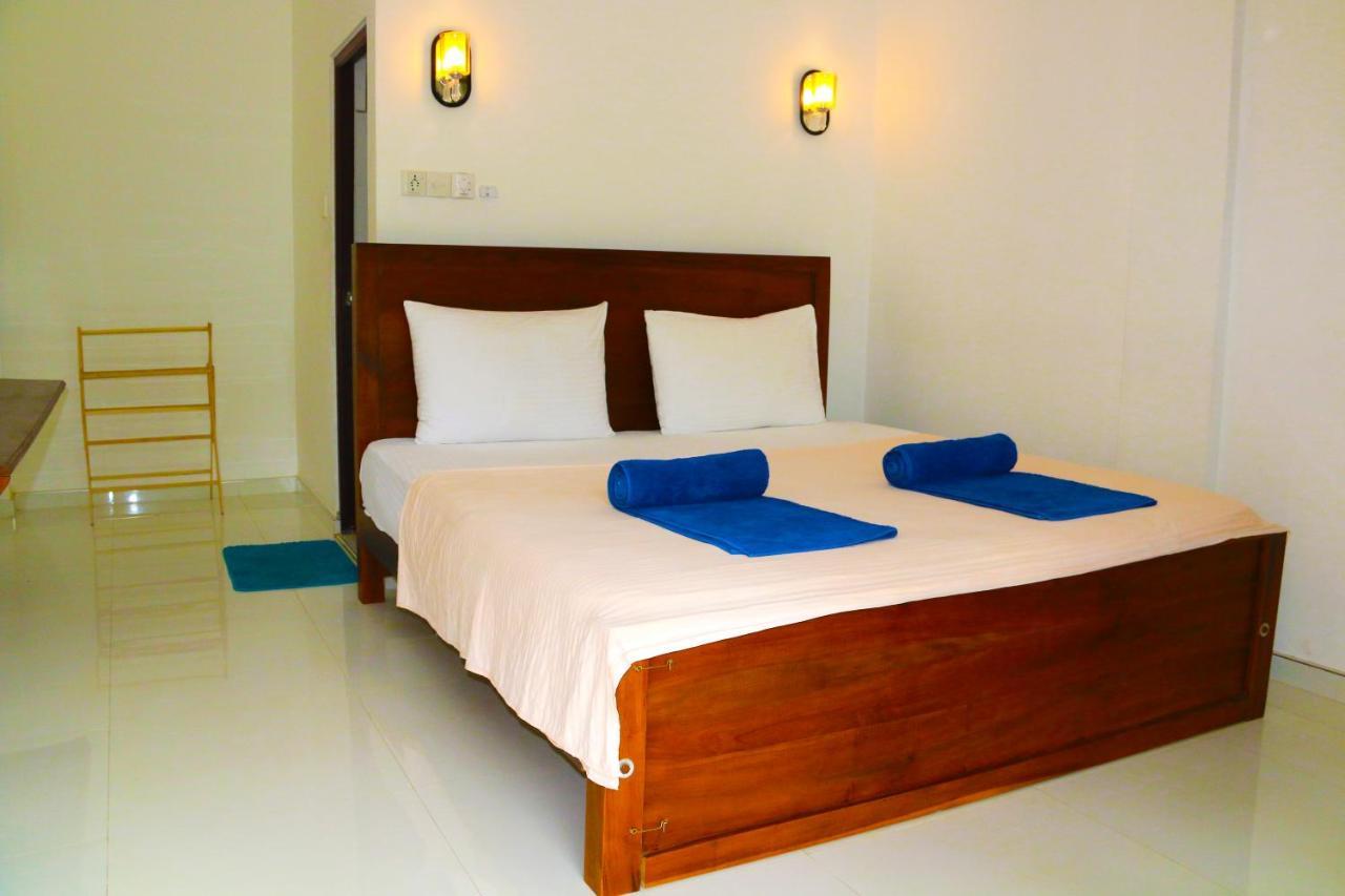 A&B Resort Negombo Kudapaduwa Exterior foto