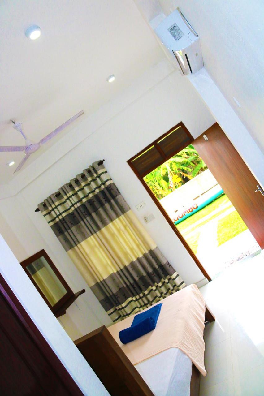 A&B Resort Negombo Kudapaduwa Exterior foto